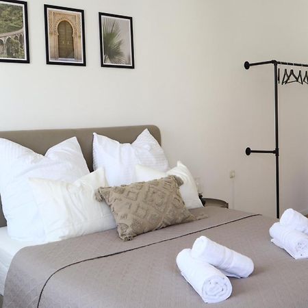 Bloom - Modern One Bedroom Apartment Wina Bagian luar foto