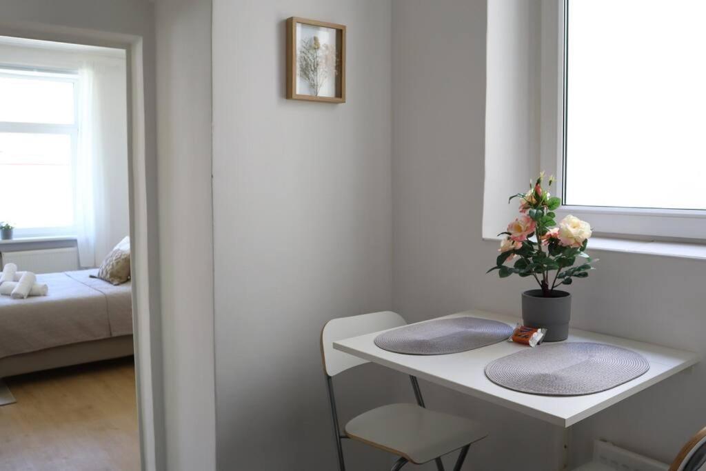 Bloom - Modern One Bedroom Apartment Wina Bagian luar foto